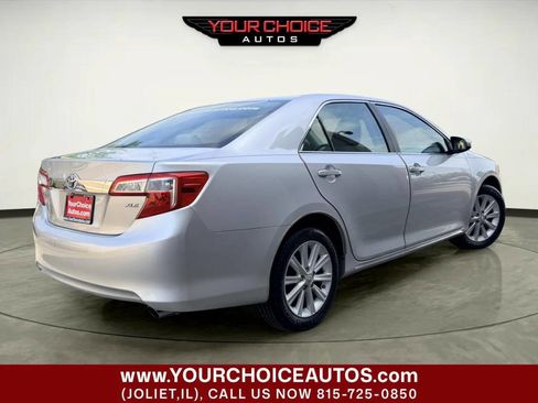 Used 2012 Toyota Camry XLE FWD image 6