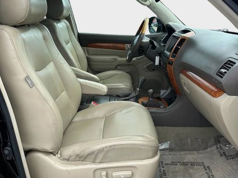 Used 2004 Lexus GX 470 image 12