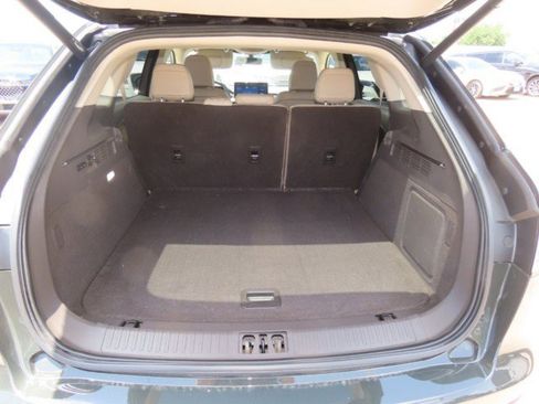 Used 2022 Lincoln Nautilus FWD w/ Premium Package image 12