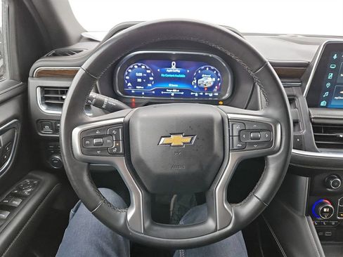 Used 2023 Chevrolet Suburban Premier AWD/4WD image 14