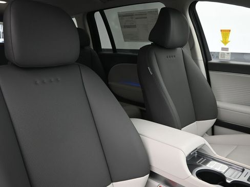 New 2026 Hyundai Ioniq 9 SEL image 11