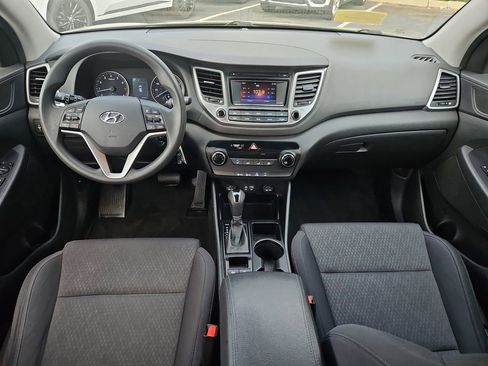 Used 2017 Hyundai Tucson SE image 6