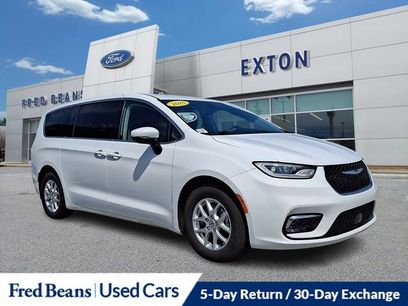 Used 2023 Chrysler Pacifica Touring-L