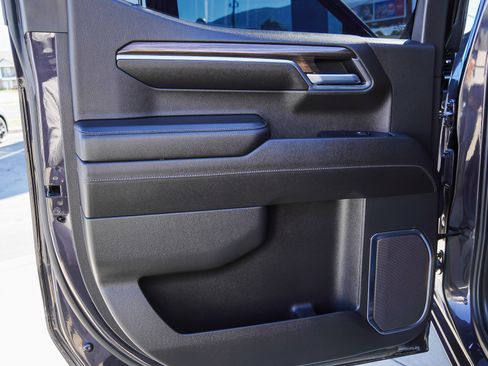 Used 2022 Chevrolet Silverado 1500 LT Trail Boss w/ LT Trail Boss Premium Package AWD/4WD image 24