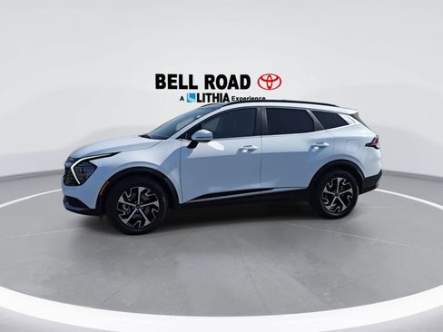 Used 2025 Kia Sportage EX w/ Premium Package FWD image 4