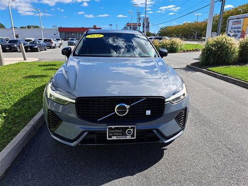 Used 2024 Volvo XC60 T8 Polestar image 3