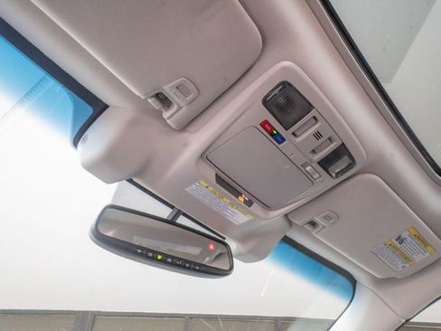 Used 2016 Subaru Outback 3.6R Limited AWD/4WD image 14