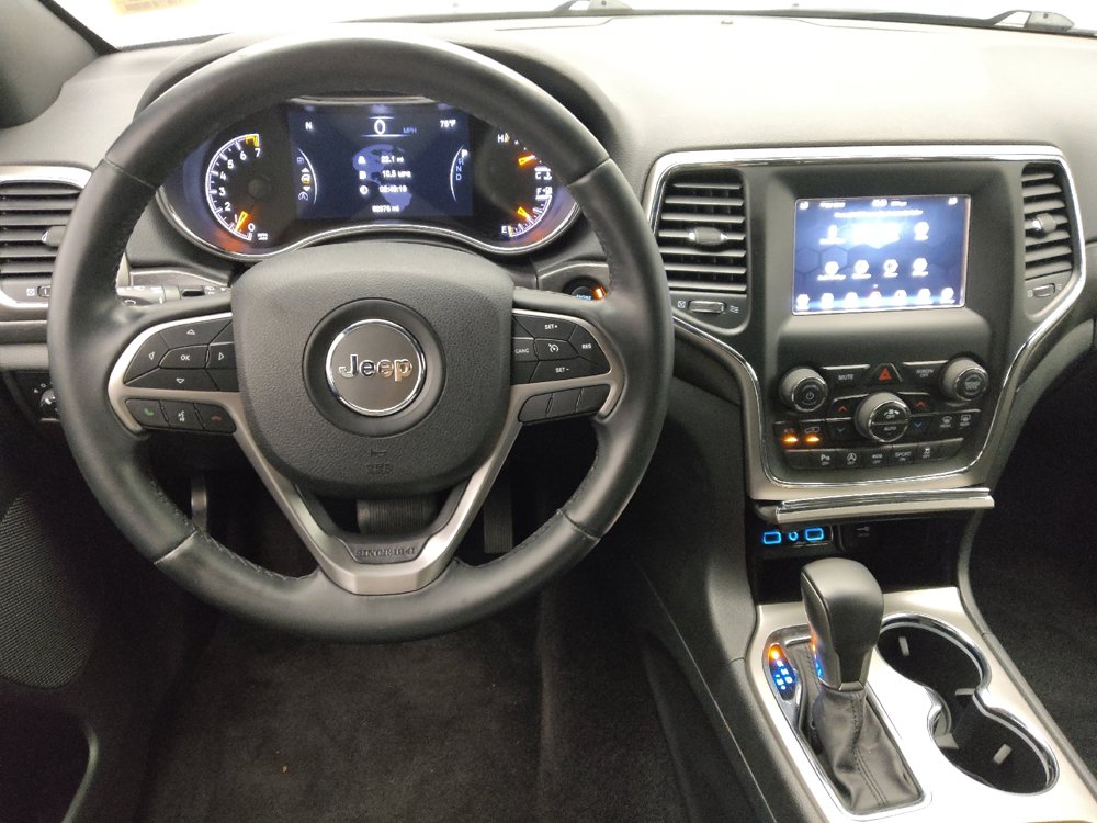 Used 2018 Jeep Grand Cherokee Laredo RWD image 22