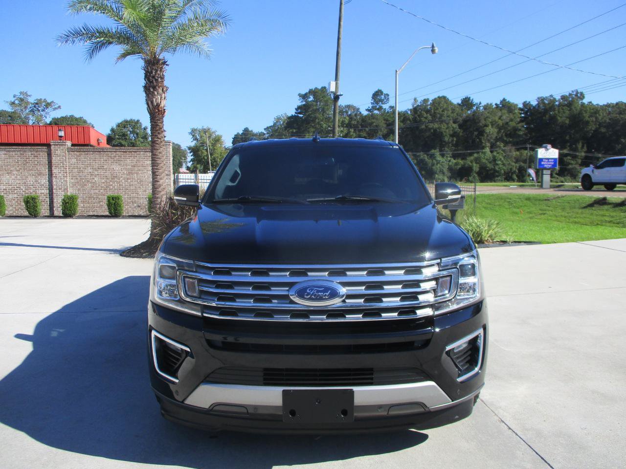 Used 2018 Ford Expedition Limited RWD image 26
