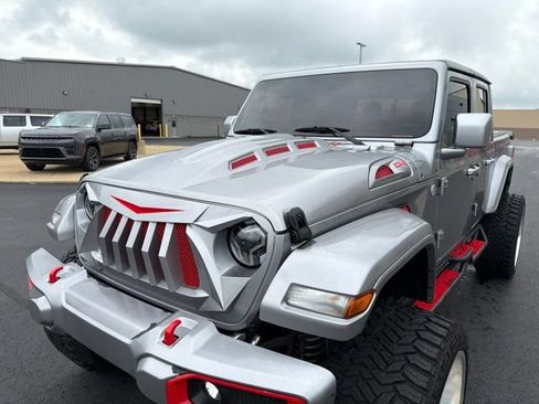 Used 2020 Jeep Gladiator Sport w/ Quick Order Package 24S AWD/4WD image 13