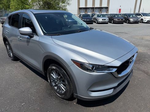 Used 2017 MAZDA CX-5 Touring w/ Preferred Equipment Package AWD/4WD image 5