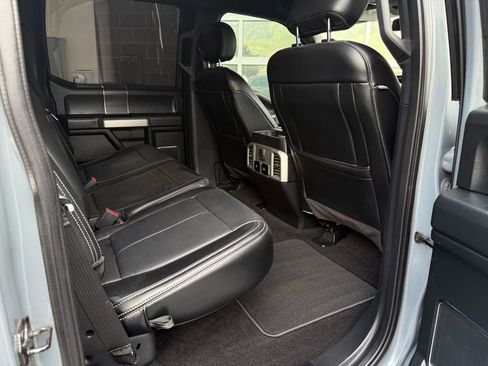 Used 2019 Ford F150 Lariat w/ Equipment Group 502A Luxury AWD/4WD image 45