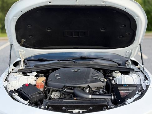 Used 2020 Chevrolet Camaro LT RWD image 45
