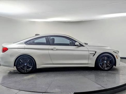 Used 2016 BMW M4 Coupe image 9