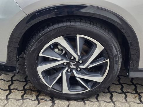 Used 2019 Honda HR-V Sport image 12