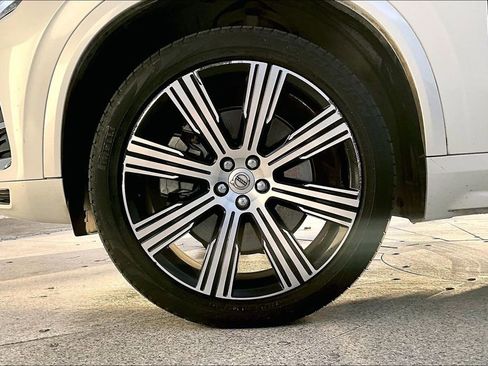 Used 2021 Volvo XC90 T8 Inscription w/ Protection Package Premier image 11