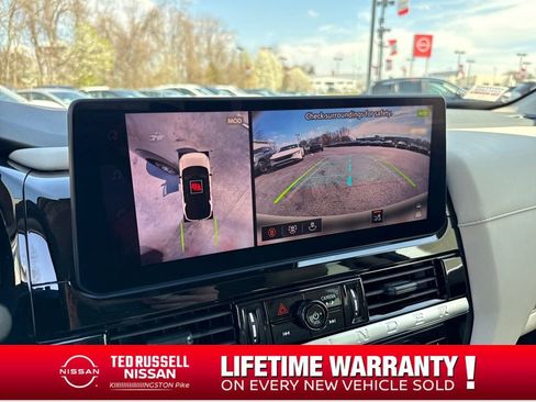 New 2026 Nissan Pathfinder SL image 20