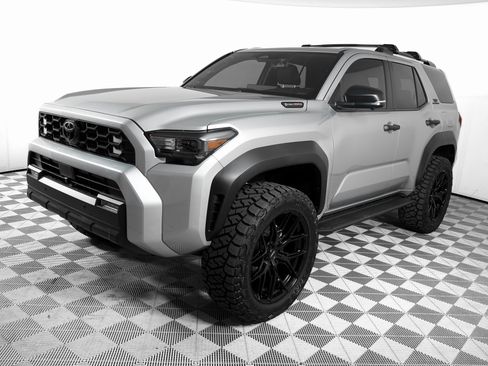 Used 2025 Toyota 4Runner TRD Off-Road image 9