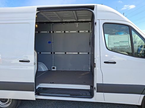 New 2026 Mercedes-Benz Sprinter 2500 image 8