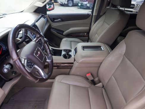 Used 2018 GMC Yukon SLT w/ Premium Edition image 9