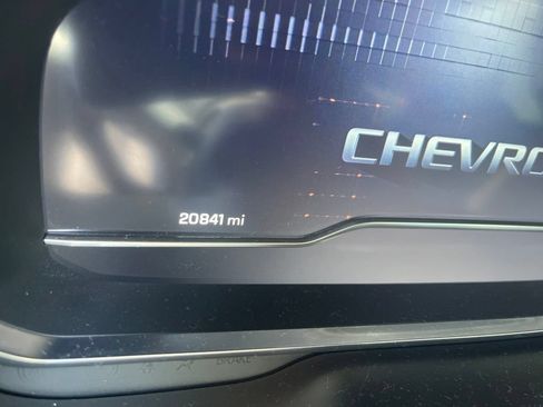 Used 2024 Chevrolet Tahoe RST w/ Luxury Package AWD/4WD image 4