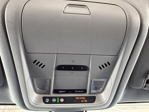 Used 2024 Chevrolet Blazer LT w/ Convenience Package FWD image 7