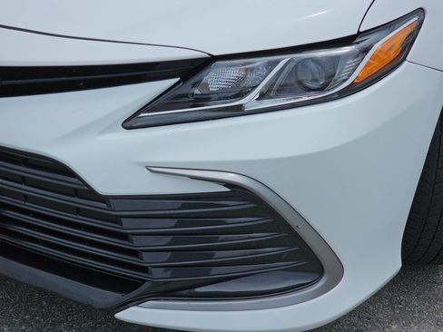 Used 2023 Toyota Camry LE FWD image 29