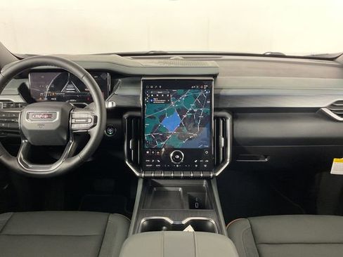 Used 2025 GMC Acadia AT4 image 16