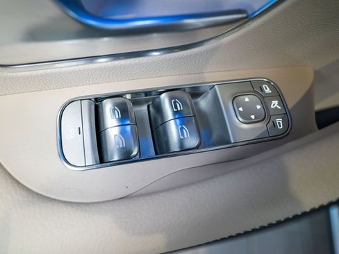 New 2026 Mercedes-Benz GLS 450 4MATIC image 18