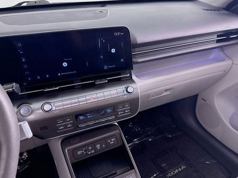 Used 2025 Hyundai Kona Limited image 19
