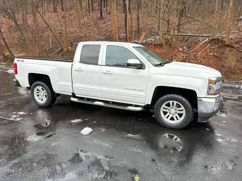 Used 2018 Chevrolet Silverado 1500 LT w/ All Star Edition image 12