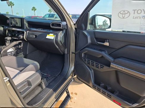 New 2026 Toyota Tacoma TRD Off-Road AWD/4WD image 21