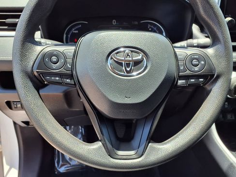 Certified 2025 Toyota RAV4 XLE AWD/4WD image 19