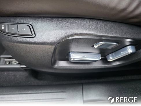 Certified 2022 MAZDA CX-5 Signature image 16