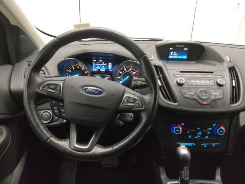 Used 2017 Ford Escape SE w/ SE Sport Appearance Package image 22