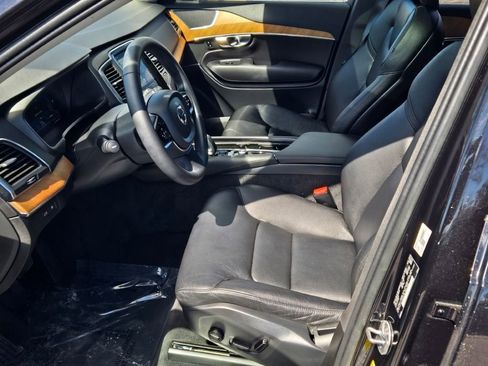Used 2023 Volvo XC90 T8 Core AWD/4WD image 29