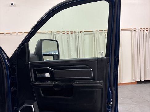 Used 2024 RAM 2500 Laramie w/ Night Edition image 31