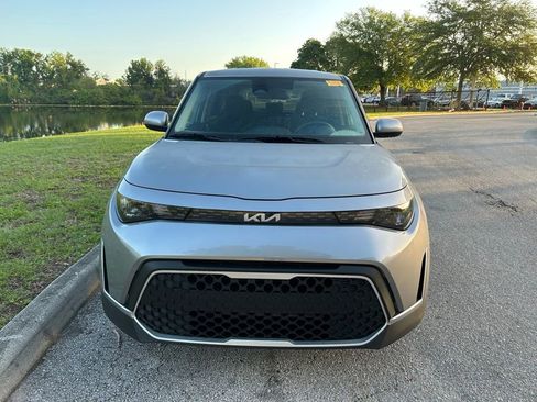 Used 2025 Kia Soul LX image 8