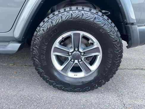 Used 2020 Jeep Wrangler Unlimited Sahara AWD/4WD image 8