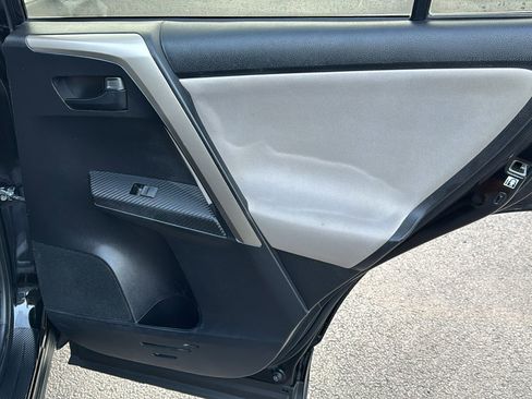 Used 2015 Toyota RAV4 LE image 22