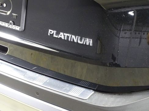 Used 2023 Nissan Rogue Platinum image 47