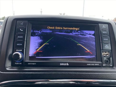 Used 2019 Dodge Grand Caravan SXT image 13