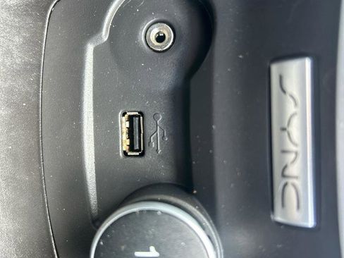 Used 2016 Ford Fiesta SE image 20