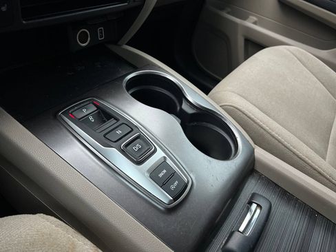 Used 2021 Honda Pilot EX image 21