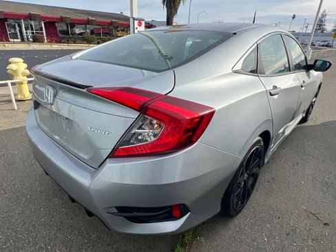 Used 2020 Honda Civic Sport image 2