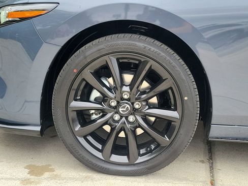 New 2026 MAZDA MAZDA3 Hatchback w/Premium Plus Pkg image 6