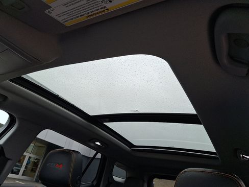 Used 2022 GMC Terrain AT4 image 14