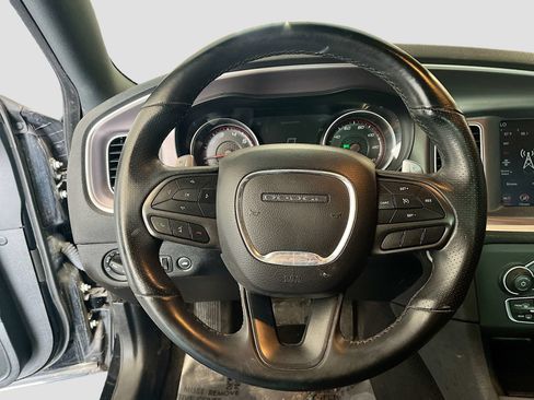 Used 2022 Dodge Charger SXT AWD/4WD image 11