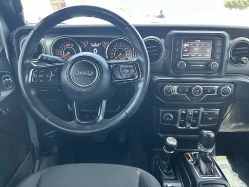 Used 2019 Jeep Wrangler Unlimited Sport S AWD/4WD image 13