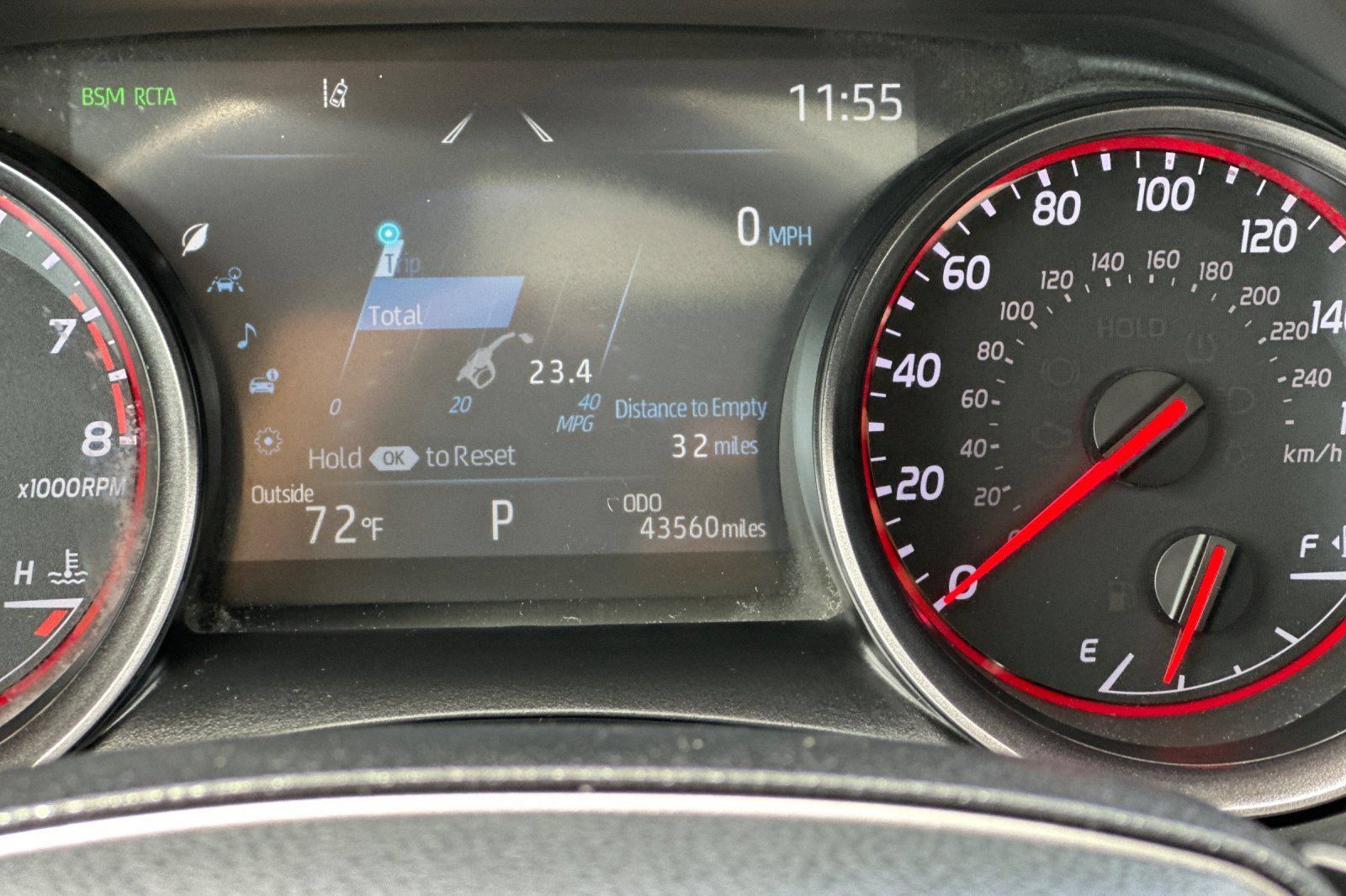 Used 2024 Toyota Camry XSE FWD image 25